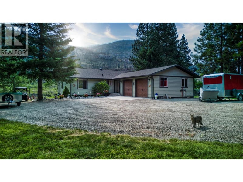212 VINTAGE Lane, Westbridge, British Columbia, V0H1Y0, Westbridge, British Columbia — photo 1 of 5