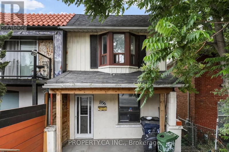 856 Weston Road, Toronto (Rockcliffe-Smythe), Ontario, M6N3R5, Toronto (Rockcliffe-Smythe), Ontario — photo 1 of 5