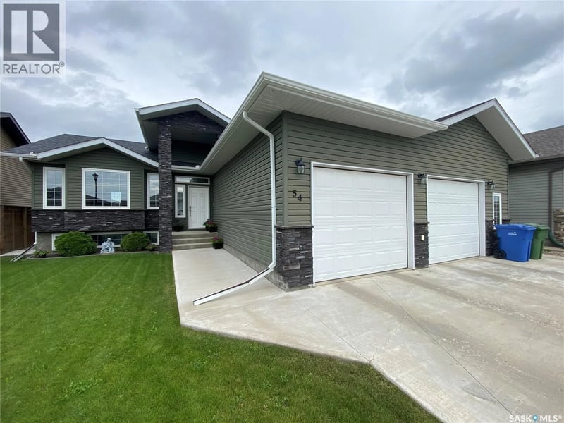 54 Madge WAY, Yorkton, Saskatchewan, S3N3J8, Yorkton, Saskatchewan — photo 1 of 5