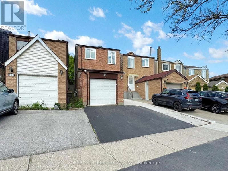 109 Spyglass Hill Road, Vaughan (Glen Shields), Ontario, L4K2K6, Vaughan (Glen Shields), Ontario — photo 1 of 5