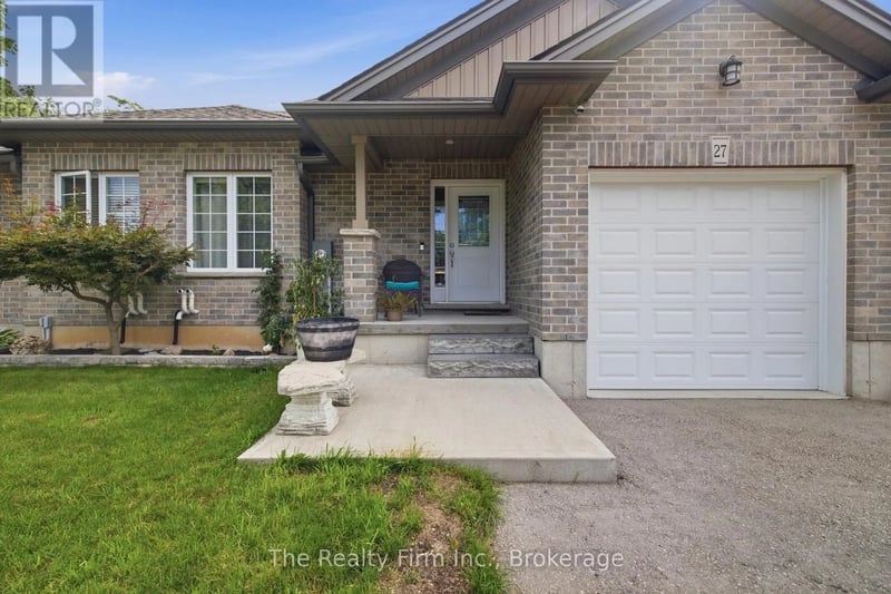 27 Cronyn Street, Woodstock (Woodstock - South), Ontario, N4S3T4, Woodstock (Woodstock - South), Ontario — photo 1 of 5