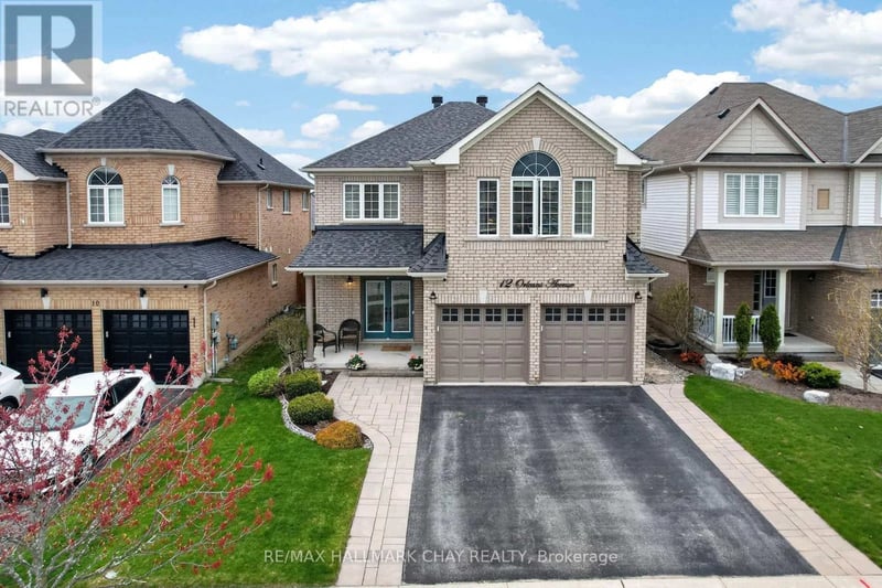 12 Orleans Avenue, Barrie (Innis-Shore), Ontario, L4M0B1, Barrie (Innis-Shore), Ontario — photo 1 of 5