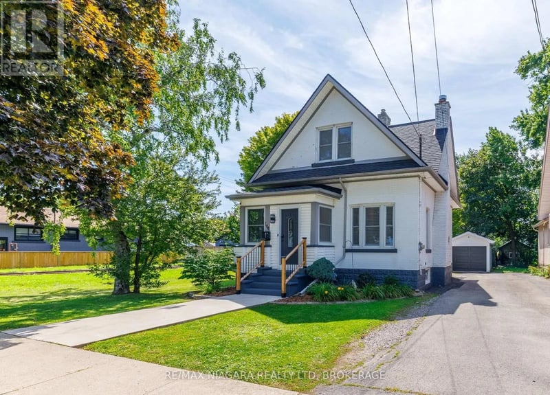 164 Kent Street, Port Colborne (Sugarloaf), Ontario, L3K2Z8, Port Colborne (Sugarloaf), Ontario — photo 1 of 5