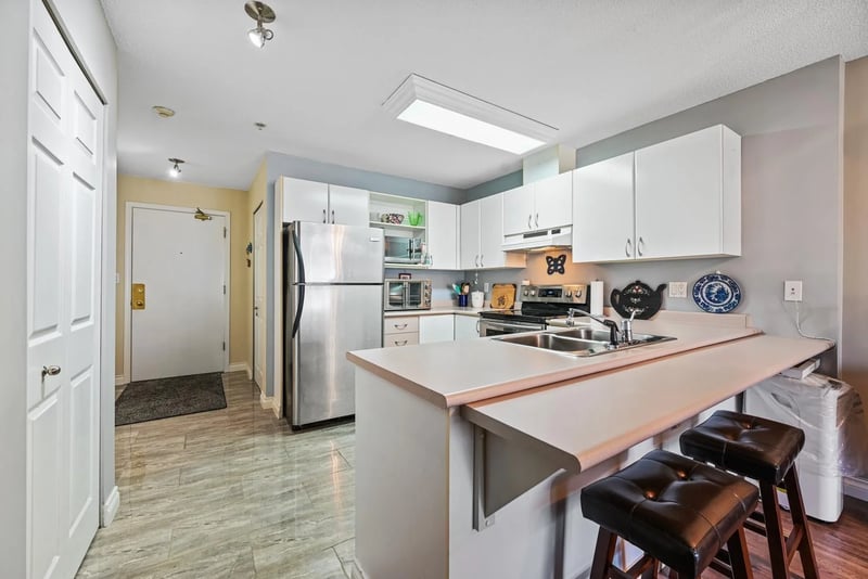 #211 12160 80 Avenue, Surrey, British Columbia, V3W0V3, Surrey, British Columbia — photo 1 of 5