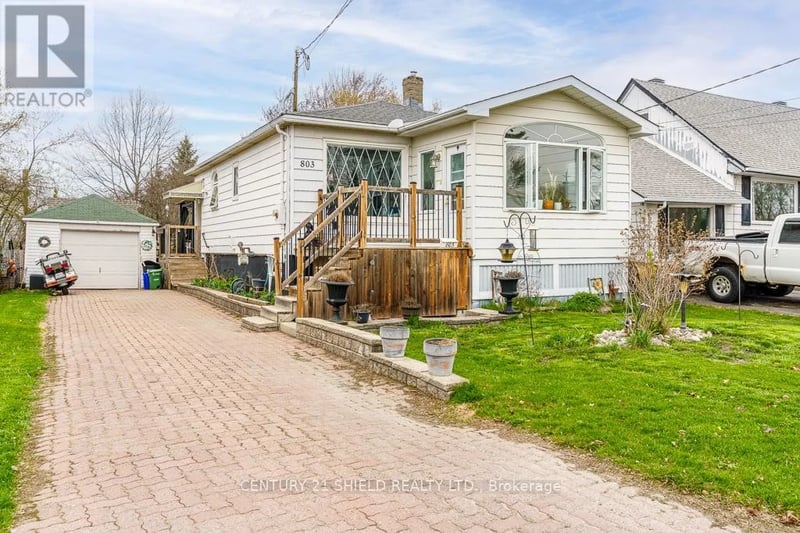 803 Leonard Avenue East, Cornwall, Ontario, K6J1L5, Cornwall, Ontario — photo 1 of 5