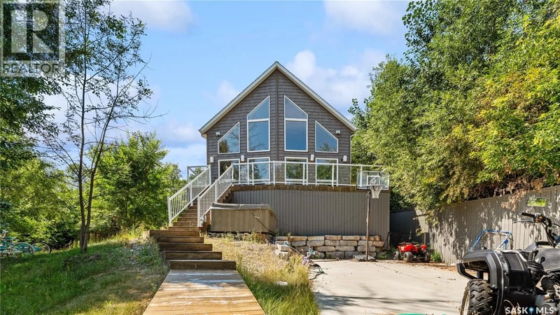 19 Rose CRESCENT, Pike Lake Provincial Park, Saskatchewan, S7T1A1, Pike Lake Provincial Park, Saskatchewan — photo 1 of 5