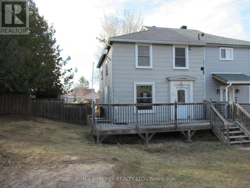10 Iberville Street, Deep River, Ontario, K0J1P0, Deep River, Ontario — photo 1 of 5