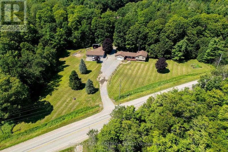 3100 Highway 32, Leeds and the Thousand Islands, Ontario, K7G2V3, Leeds and the Thousand Islands, Ontario — photo 1 of 5