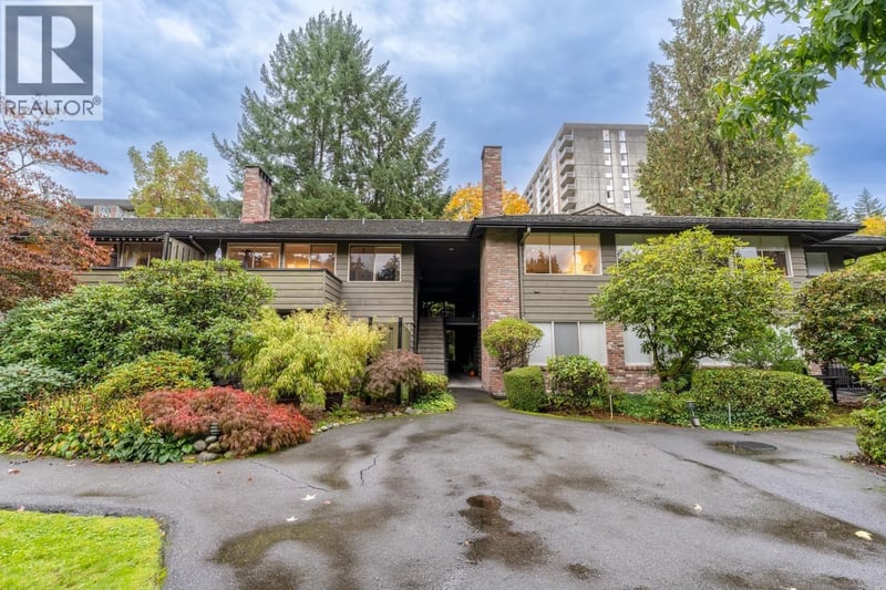 #312 235 KEITH Road, West Vancouver, British Columbia, V7T1L5, West Vancouver, British Columbia — photo 1 of 5