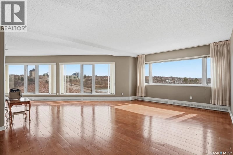 650 424 Spadina CRESCENT E, Saskatoon, Saskatchewan, S7K6X7, Saskatoon, Saskatchewan — photo 1 of 5