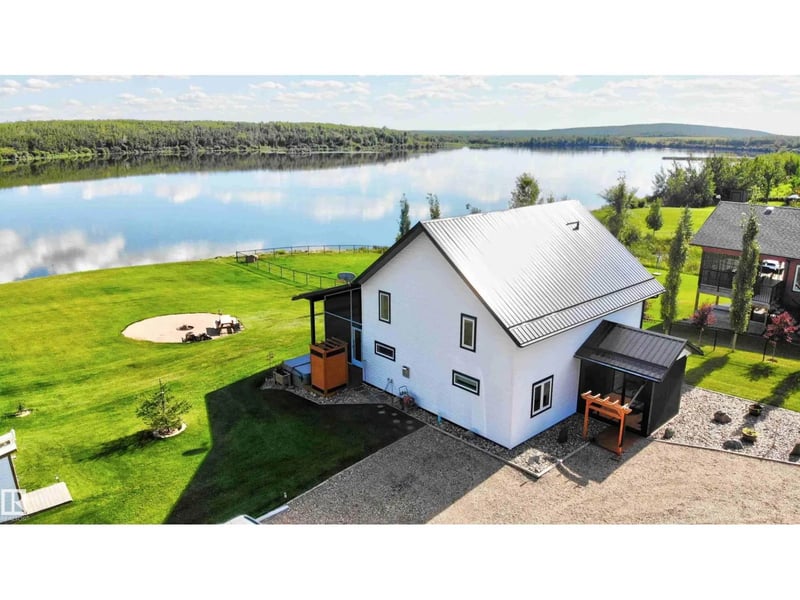 735 56512 RR 111, Rural St. Paul County, Alberta, T0A2G0, Rural St. Paul County, Alberta — photo 1 of 5