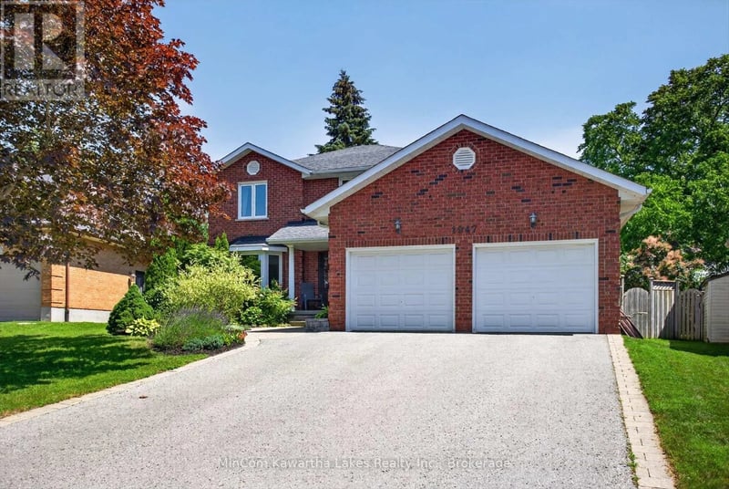 1947 PARKWOOD Circle, Peterborough (Monaghan Ward 2), Ontario, K9J8C9, Peterborough (Monaghan Ward 2), Ontario — photo 1 of 5