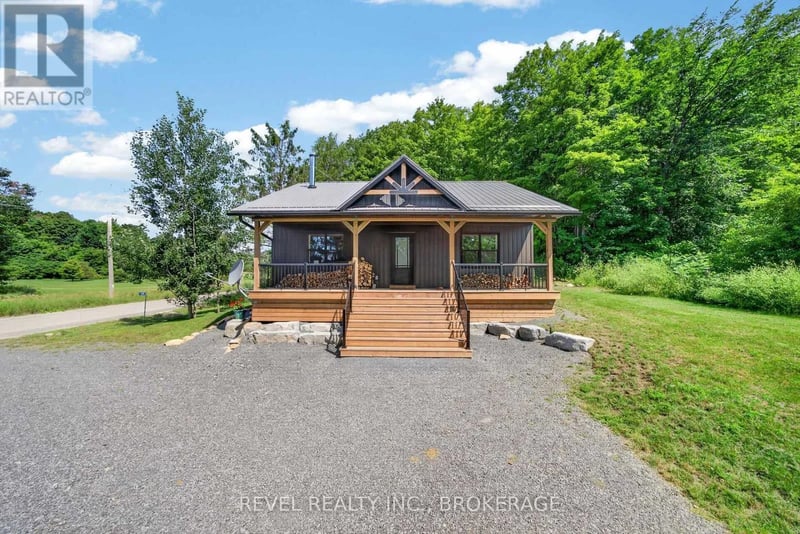 106 Long Point Road, Leeds and the Thousand Islands, Ontario, K0E1N0, Leeds and the Thousand Islands, Ontario — photo 1 of 5