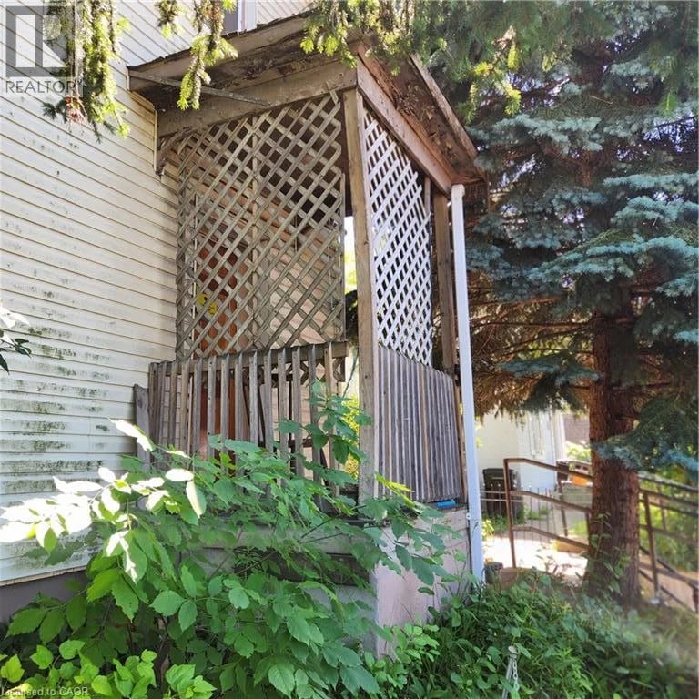 365 VICTORIA Street North, Kitchener, Ontario, N2H5E4, Kitchener, Ontario — photo 1 of 2
