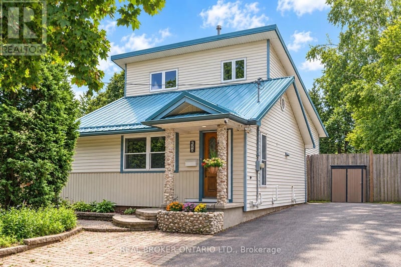 35 Perth Road, Kitchener, Ontario, N2M3G6, Kitchener, Ontario — photo 1 of 5