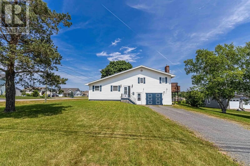 324 Kinlock Road, Stratford, Prince Edward Island, C1B2M6, Stratford, Prince Edward Island — photo 1 of 5