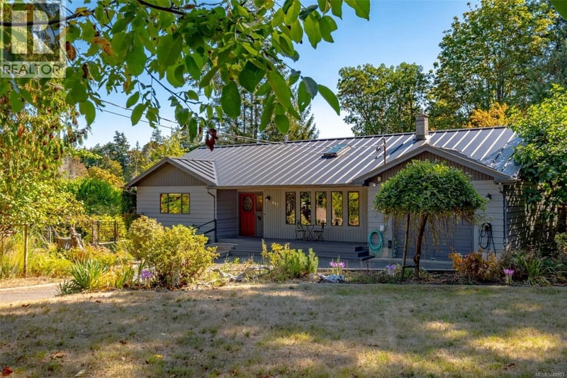 842 Woodland Drive, Parksville, British Columbia, V9P1Z2, Parksville, British Columbia — photo 1 of 5