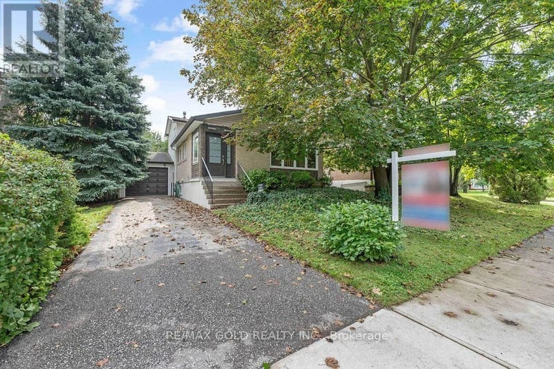 29 Carberry Crescent, Brampton (Madoc), Ontario, L6V2G1, Brampton (Madoc), Ontario — photo 1 of 5