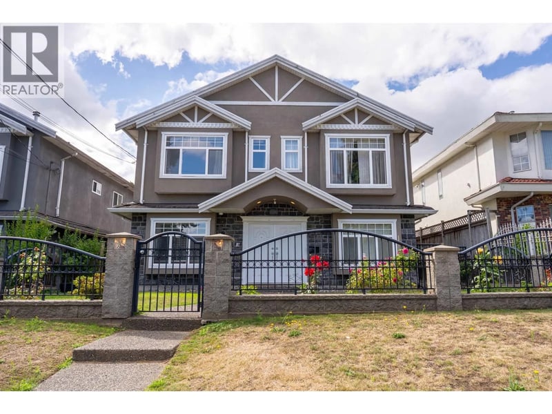 3796 PRICE Street, Burnaby, British Columbia, V5G2K8, Burnaby, British Columbia — photo 1 of 5