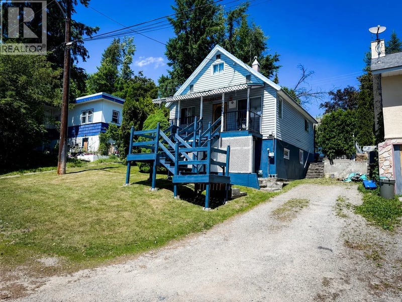 2246 Kootenay Avenue, Rossland, British Columbia, V0G1Y0, Rossland, British Columbia — photo 1 of 5