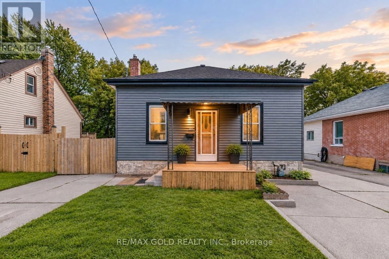 108 Norfolk Avenue, Cambridge, Ontario, N1R3V2, Cambridge, Ontario — photo 1 of 5