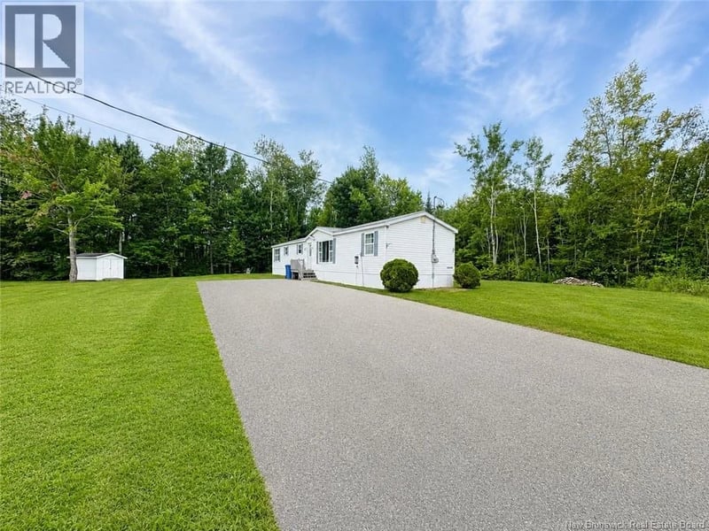 15 Silverwood, Miramichi, New Brunswick, E1V5Z1, Miramichi, New Brunswick — photo 1 of 5