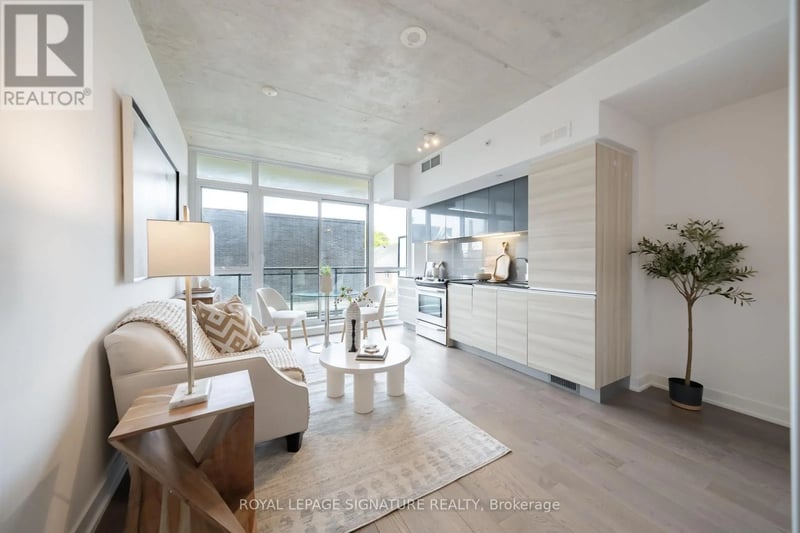 #406 1190 Dundas Street East, Toronto (South Riverdale), Ontario, M4M0C5, Toronto (South Riverdale), Ontario — photo 1 of 5