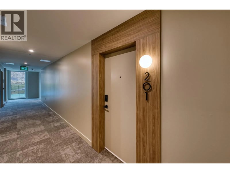 #201 9654 Benchland Drive, Lake Country, British Columbia, V4V0C5, Lake Country, British Columbia — photo 1 of 5
