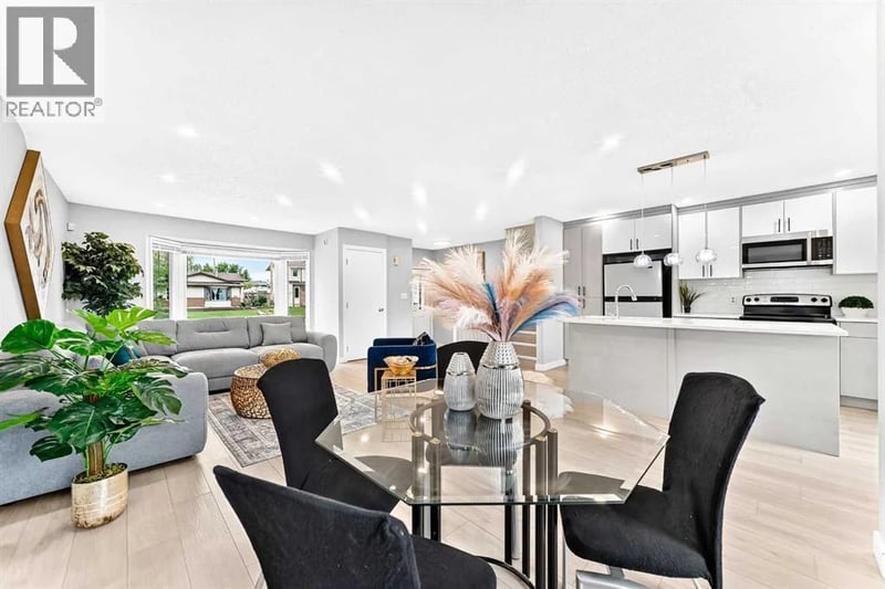 6832 37 Avenue Northeast, Calgary, Alberta, T1Y5E5, Calgary, Alberta — photo 1 of 5