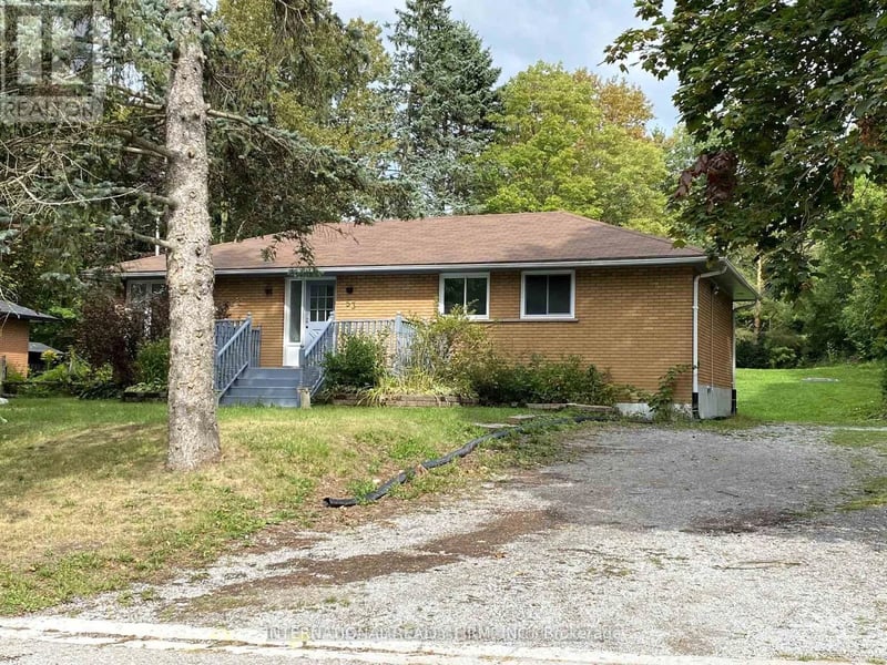 #Main 53 Belfry Drive, Newmarket (Huron Heights-Leslie Valley), Ontario, L3Y3E9, Newmarket (Huron Heights-Leslie Valley), Ontario — photo 1 of 5