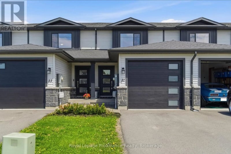 31 Dewal Place, Belleville (Belleville Ward), Ontario, K8P0H3, Belleville (Belleville Ward), Ontario — photo 1 of 5