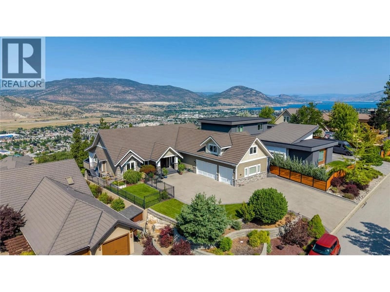 #4 112 Penrose Court, Penticton, British Columbia, V2A9B6, Penticton, British Columbia — photo 1 of 5