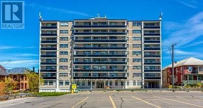 #903 212 Brock Street, Peterborough (Town Ward 3), Ontario, K9H2P5, Peterborough (Town Ward 3), Ontario — photo 1 of 5