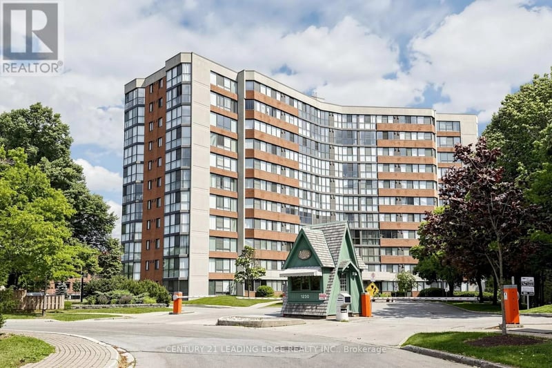 #1106 1230 Marlborough Court West, Oakville (CP College Park), Ontario, L6H3K6, Oakville (CP College Park), Ontario — photo 1 of 5