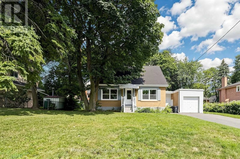 22 HAVENRIDGE Drive, Toronto (Kingsview Village-The Westway), Ontario, M9P3M4, Toronto (Kingsview Village-The Westway), Ontario — photo 1 of 5