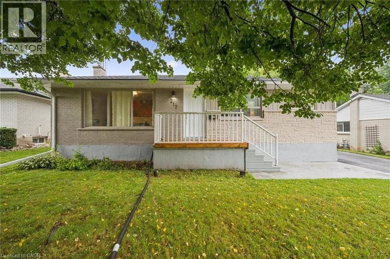 217 MAYFIELD Avenue, Waterloo, Ontario, N2J3S6, Waterloo, Ontario — photo 1 of 5
