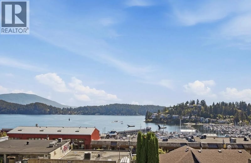 #102 524 FLETCHER Road, Gibsons, British Columbia, V0N1V0, Gibsons, British Columbia — photo 1 of 5