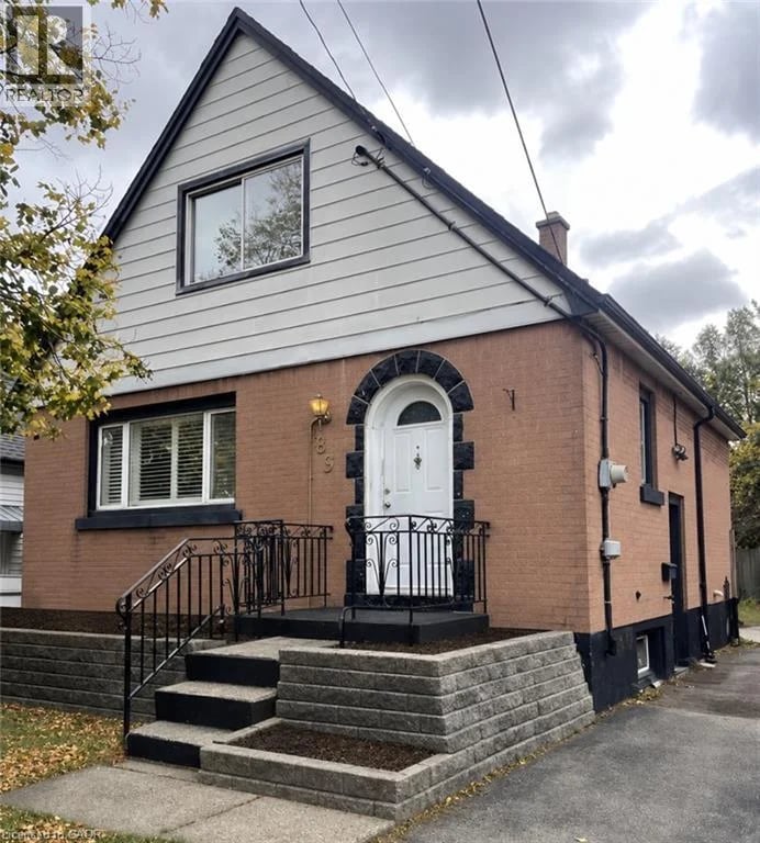 83 EAST 41ST Street, Hamilton, Ontario, L8T2Z5, Hamilton, Ontario — photo 1 of 5