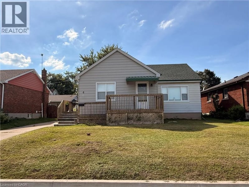4 CONLON Crescent, Thorold, Ontario, L2V2M7, Thorold, Ontario — photo 1 of 5