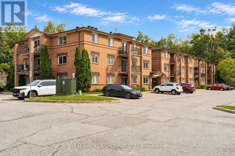 #206 25 Meadow Lane, Barrie (Ardagh), Ontario, L4N7K2, Barrie (Ardagh), Ontario — photo 1 of 5
