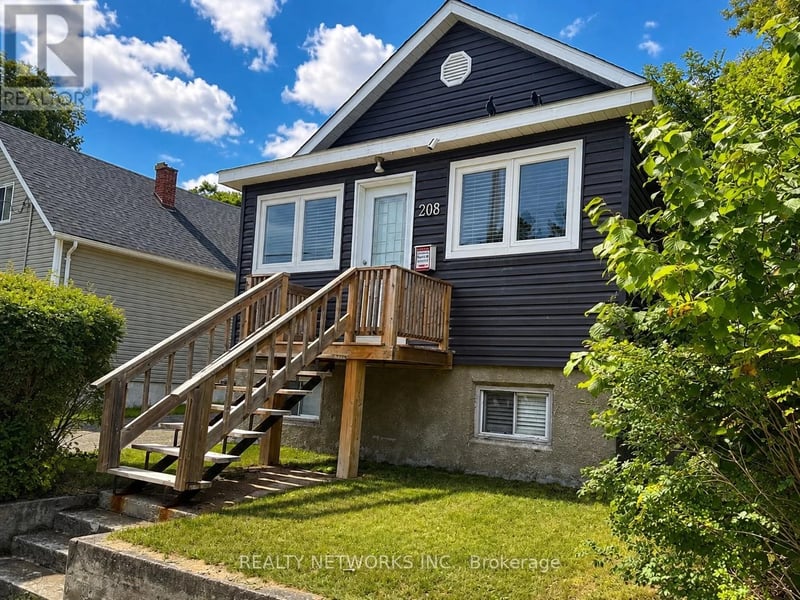 208 Toke Street, Timmins (TNE - Hill District), Ontario, P4N6V1, Timmins (TNE - Hill District), Ontario — photo 1 of 5