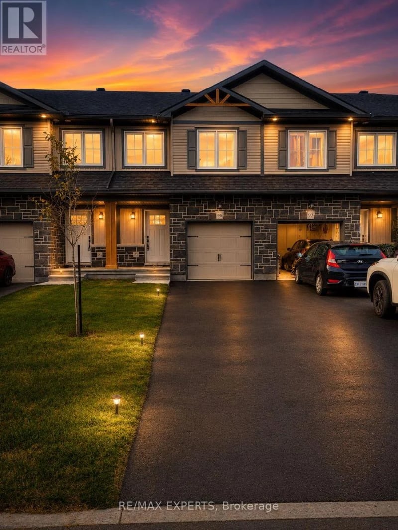 95 Whitcomb Crescent East, Smiths Falls, Ontario, K7A0C1, Smiths Falls, Ontario — photo 1 of 5