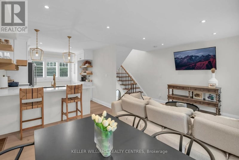 37 Bowler Street, Aurora (Bayview Wellington), Ontario, L4G7H7, Aurora (Bayview Wellington), Ontario — photo 1 of 5