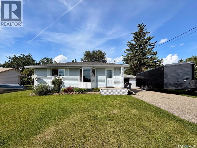 507 Prairie AVENUE, Arcola, Saskatchewan, S0C0G0, Arcola, Saskatchewan — photo 1 of 5