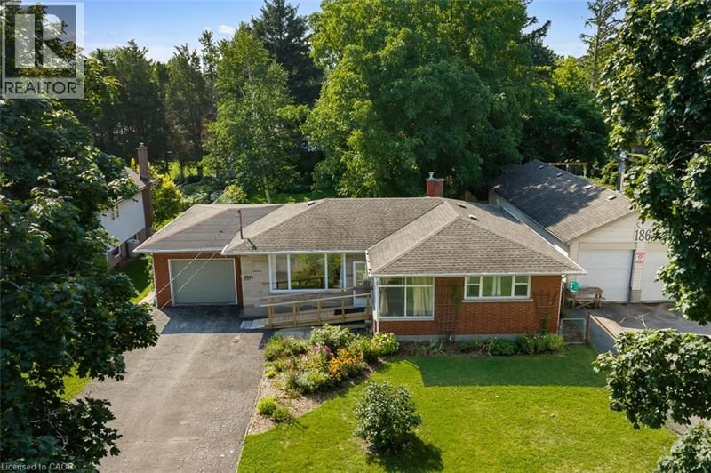 186 LAKESHORE Road, St. Catharines, Ontario, L2N2V3, St. Catharines, Ontario — photo 1 of 5