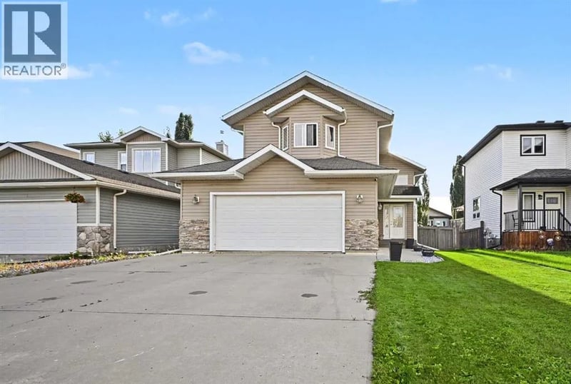 12118 103A Street, Grande Prairie, Alberta, T8V2L5, Grande Prairie, Alberta — photo 1 of 5