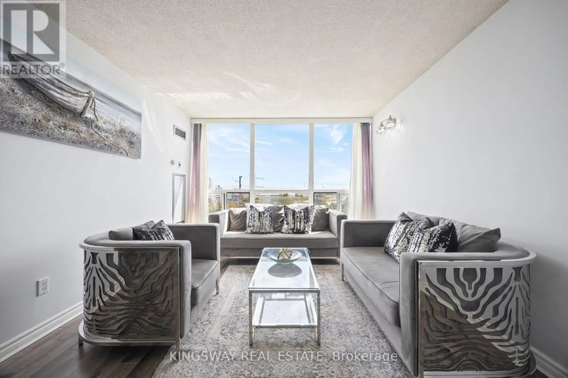 #507 12 Laurelcrest Street, Brampton (Queen Street Corridor), Ontario, L6S5Y4, Brampton (Queen Street Corridor), Ontario — photo 1 of 5