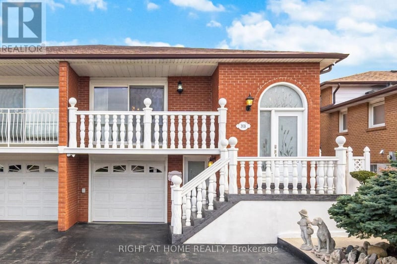 3938 Midhurst Lane, Mississauga (Rathwood), Ontario, L4Z1C7, Mississauga (Rathwood), Ontario — photo 1 of 5