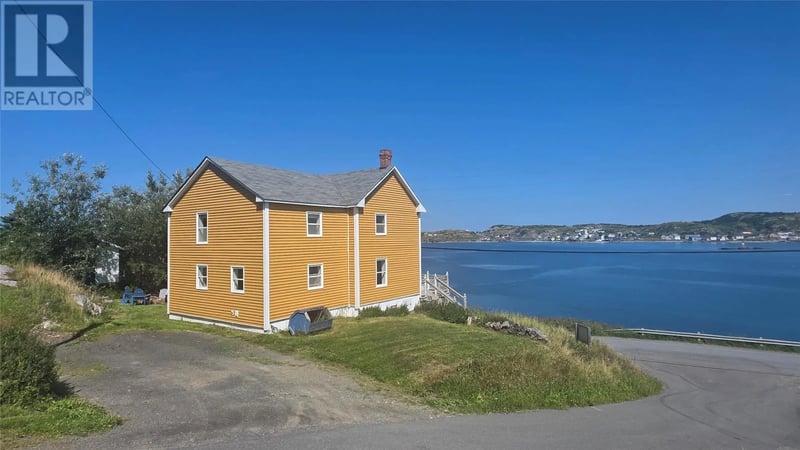 185 Main Street, Twillingate, Newfoundland & Labrador, A0G4M0, Twillingate, Newfoundland & Labrador — photo 1 of 5