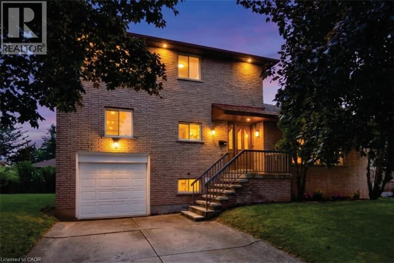 345 BERKINDALE Drive, Hamilton, Ontario, L8E3R8, Hamilton, Ontario — photo 1 of 5